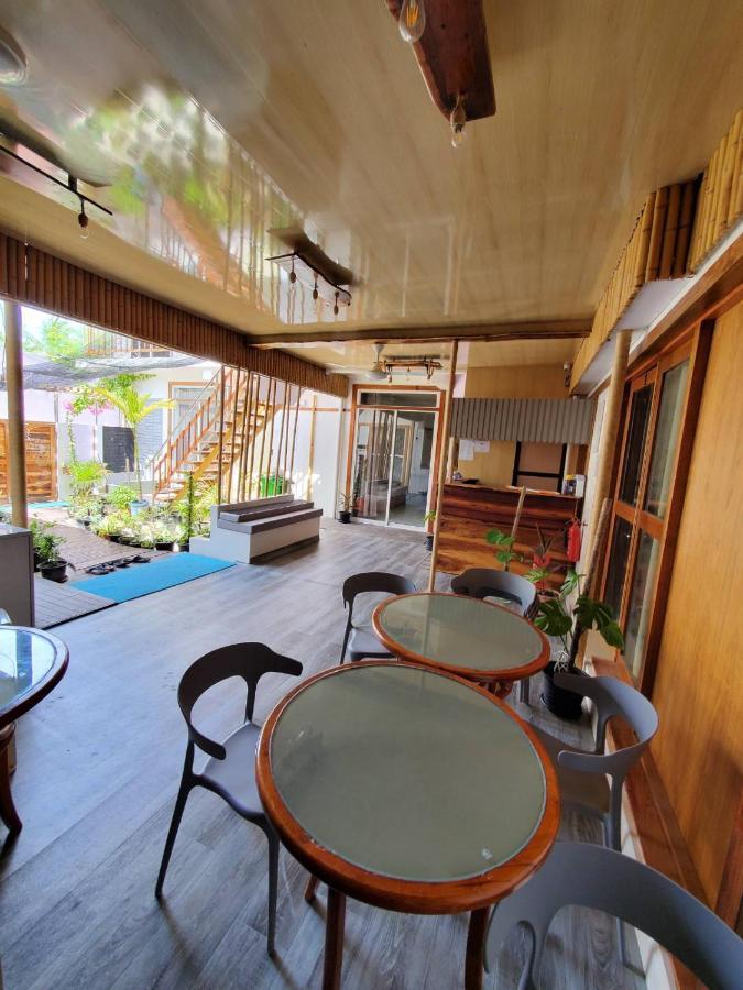 Sun & Surf Hotell Thulusdhoo Eksteriør bilde