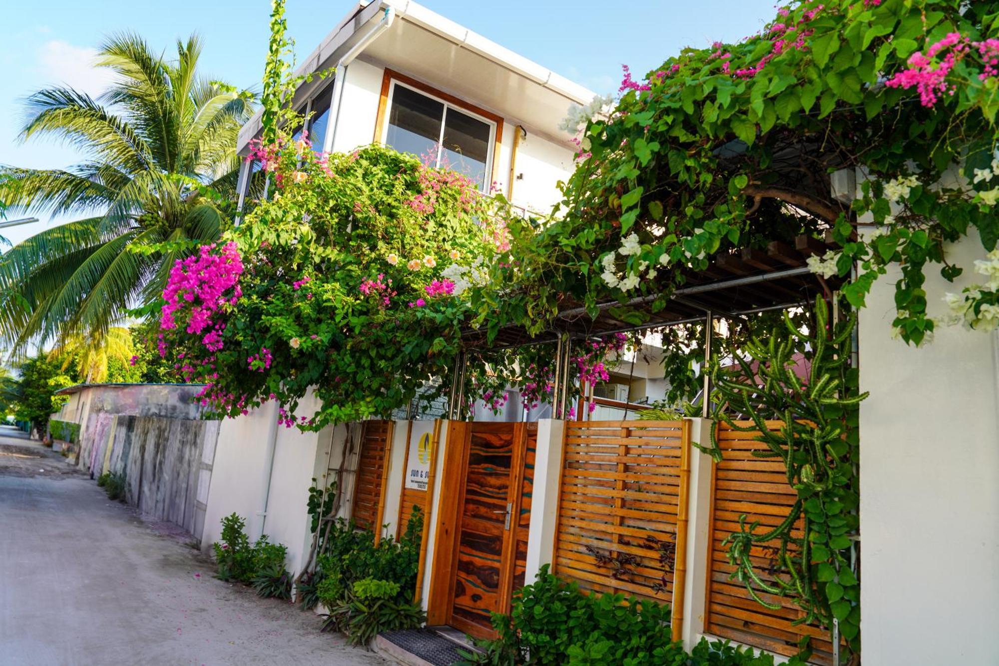 Sun & Surf Hotell Thulusdhoo Eksteriør bilde